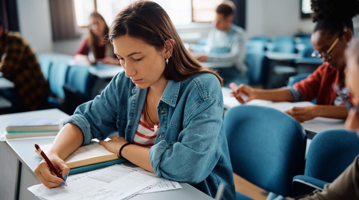 Problemas de estudiar carreras no acreditadas por la ANEAES en Paraguay